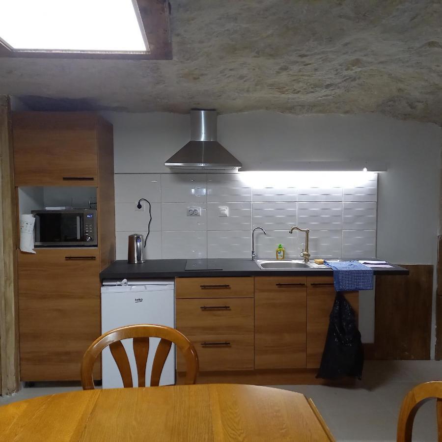 Gite-Civray-De-Touraine Troglo De Denise מראה חיצוני תמונה